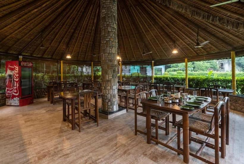 Garjia Corbett Wild Resorts & Spa מראה חיצוני תמונה