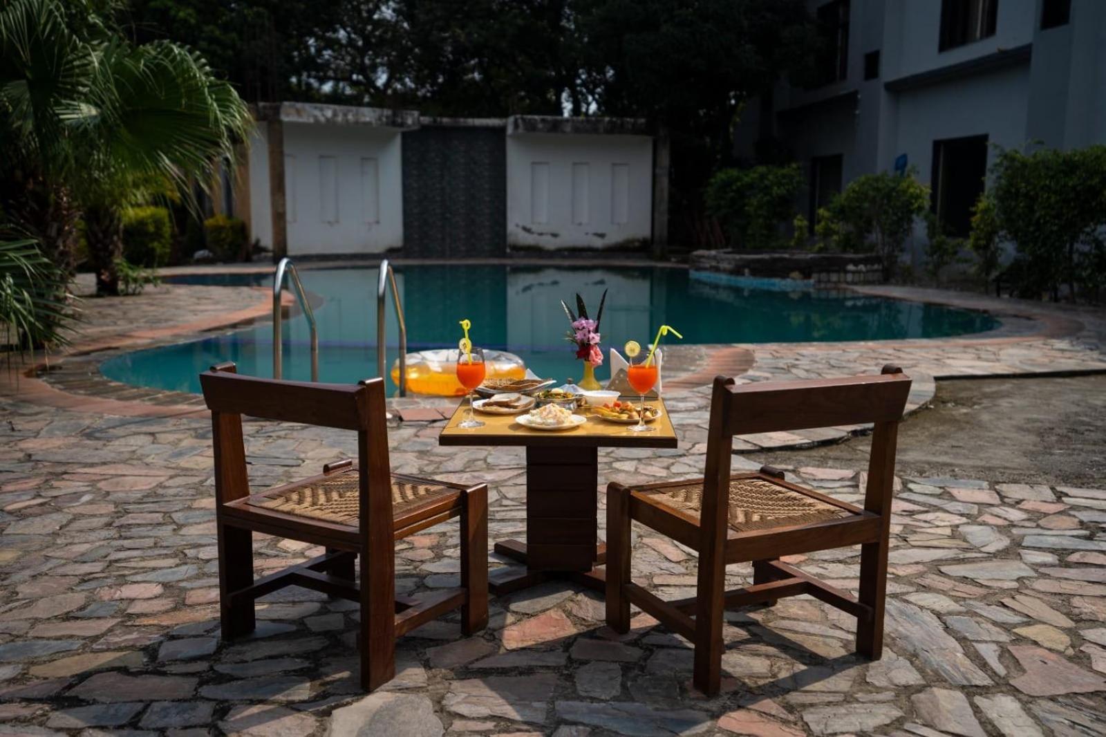 Garjia Corbett Wild Resorts & Spa מראה חיצוני תמונה